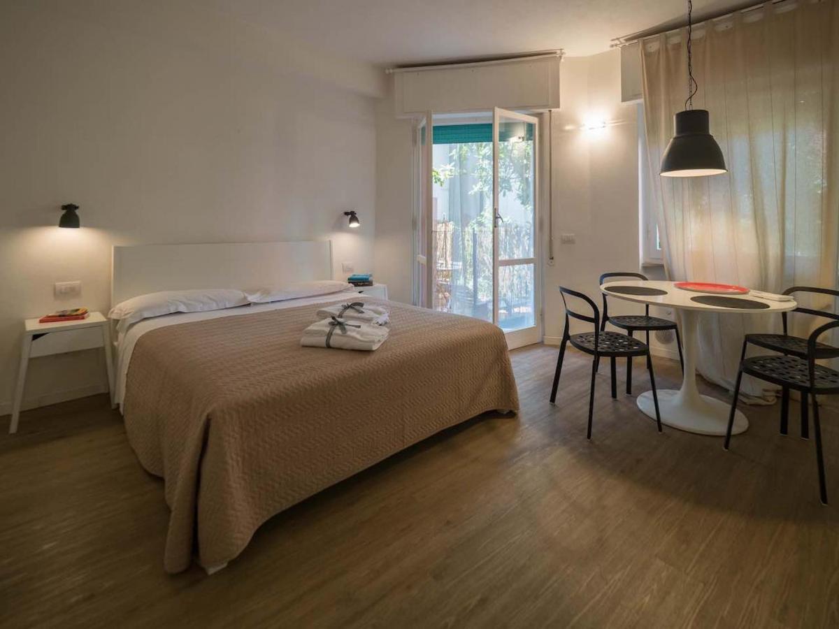Il Giardino Di Ada Ground Floor Studio With Ac And Patio Монтероссо-аль-Маре Экстерьер фото