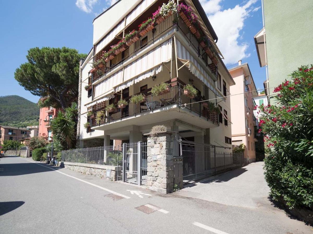 Il Giardino Di Ada Ground Floor Studio With Ac And Patio Монтероссо-аль-Маре Экстерьер фото